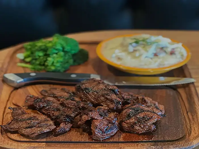 Grilled steak tips